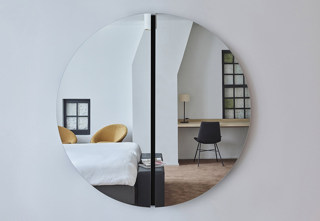 ЗЕРКАЛО LUNA ОТ DEKNUDT MIRRORS