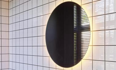 Зеркало BRIO IP44 от Deknudt Mirrors