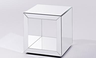 BOX MIRROR от DEKNUDT MIRRORS