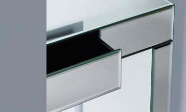 Консоль AMICO MIRROR от DEKNUDT MIRRORS