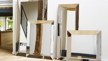 ЗЕРКАЛО INTEGRO CORNER ОТ DEKNUDT MIRRORS